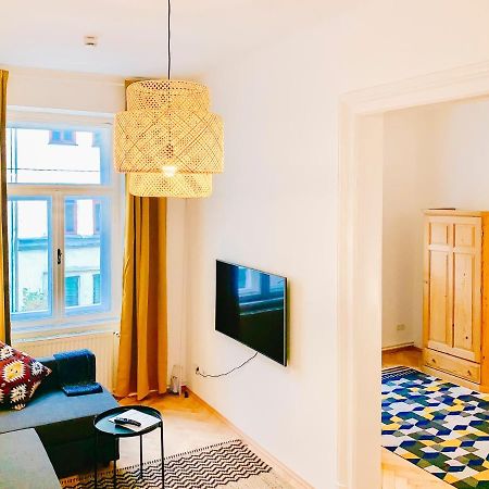 Contemporary City Apartment - By Nahuen Suites Graz Luaran gambar