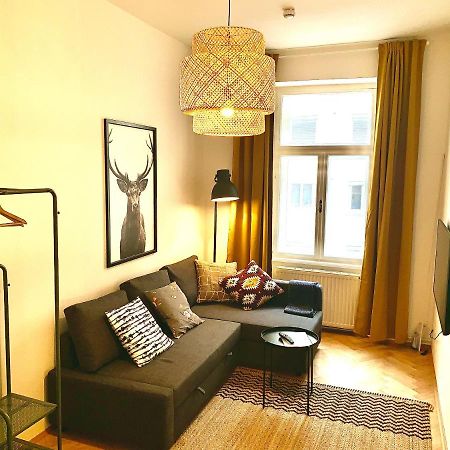 Contemporary City Apartment - By Nahuen Suites Graz Luaran gambar