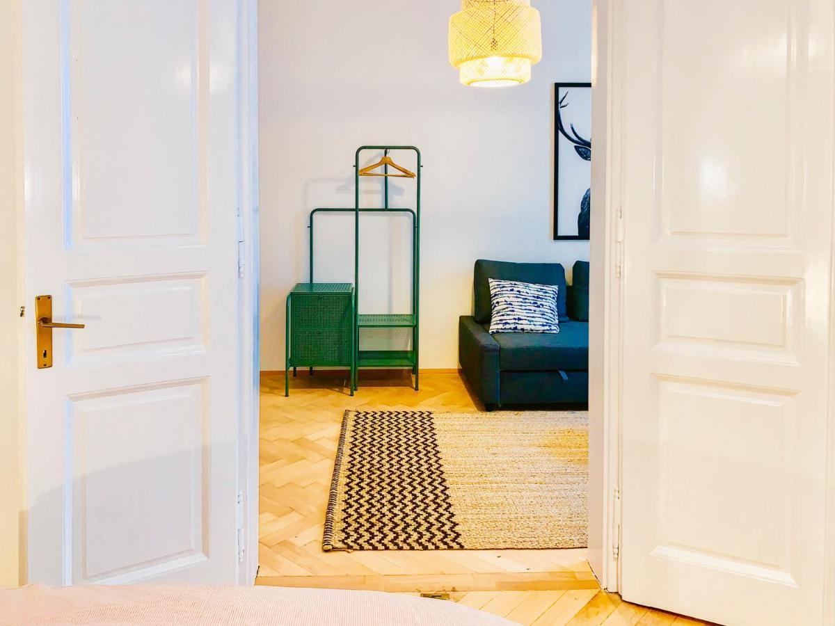 Contemporary City Apartment - By Nahuen Suites Graz Luaran gambar