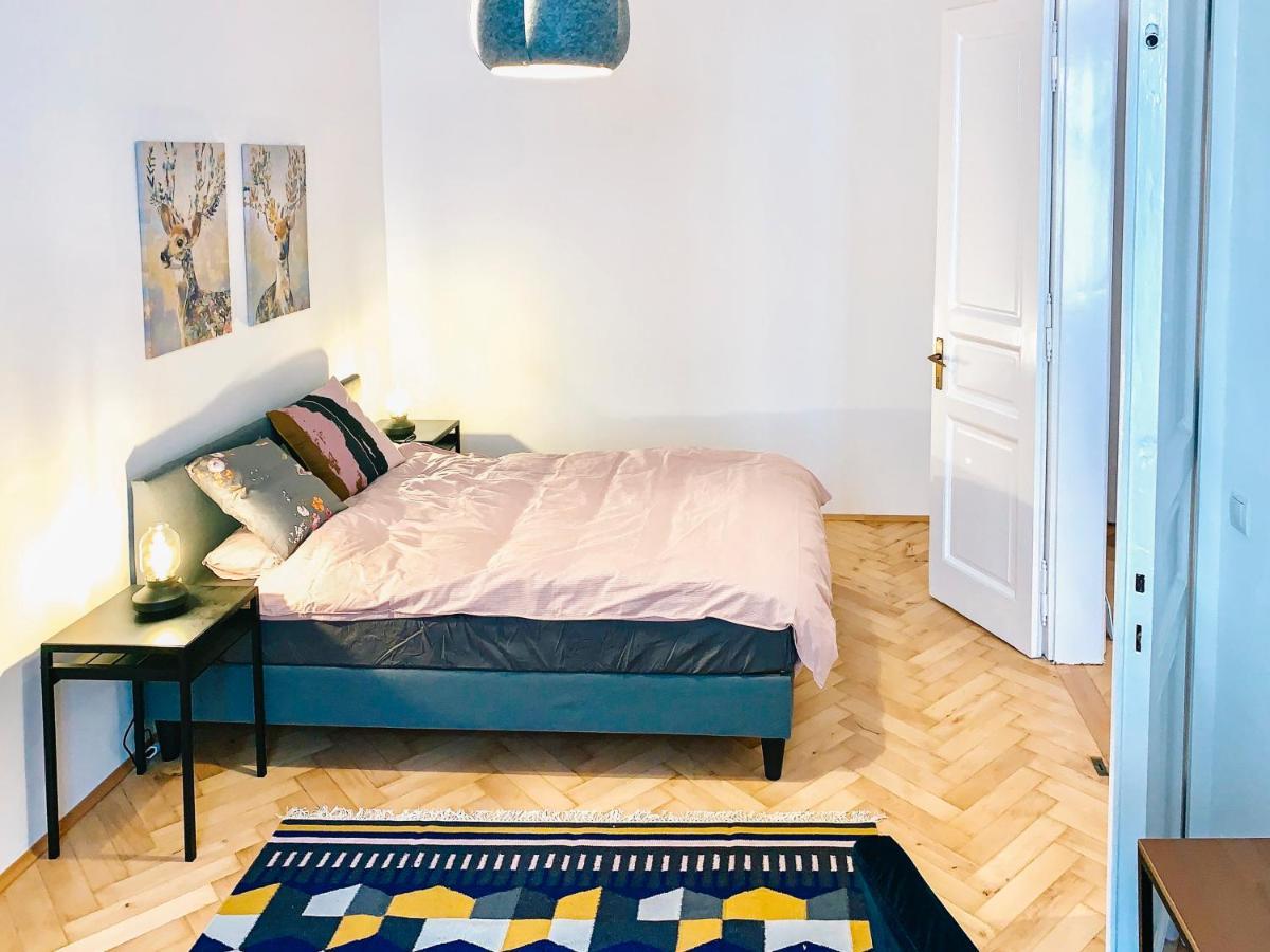 Contemporary City Apartment - By Nahuen Suites Graz Luaran gambar